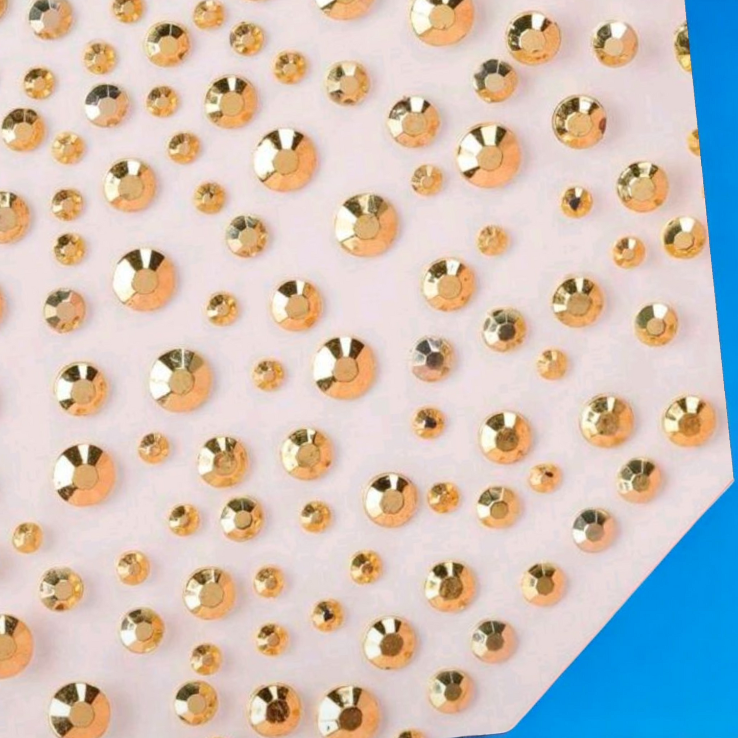 Donia's face accessories