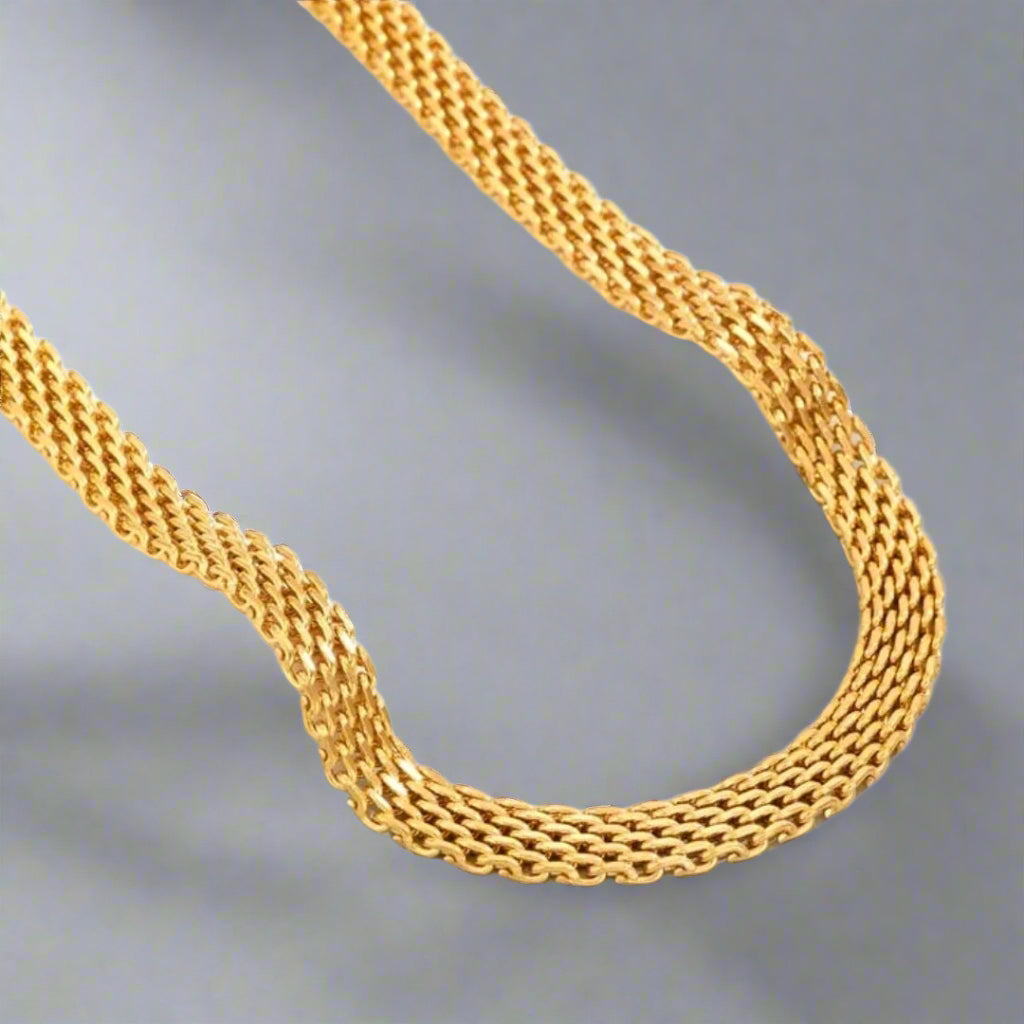Saturday necklace