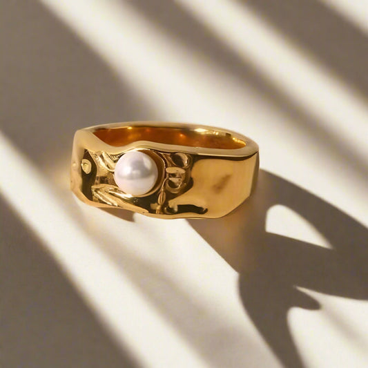 Suzy ring